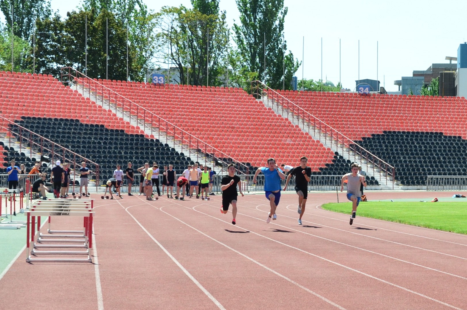 Победителем универсиады ДНР по лёгкой атлетике стал Донецкий институт физической культуры и спорта