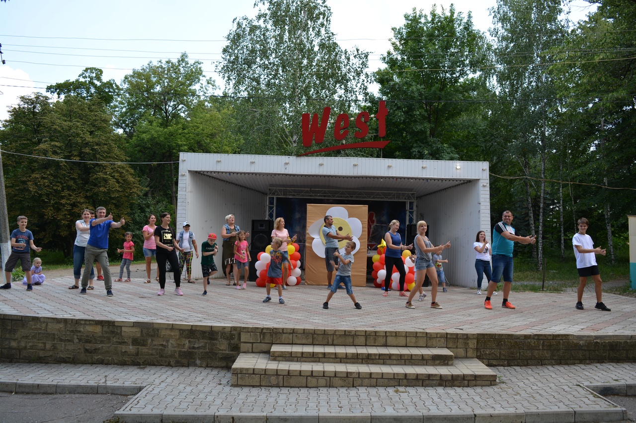 Фестиваль семейного отдыха «Family Fest» объединил жителей всего Донбасса в Харцызске