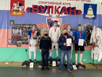Сборная ДНР по фехтованию завоевала золото на первенстве Московской области