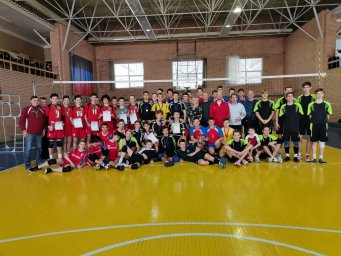 В Донецке прошли волейбольные турниры