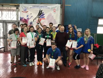 В Донецке завершились «Студенческие спортивные игры Донбасса» по бадминтону