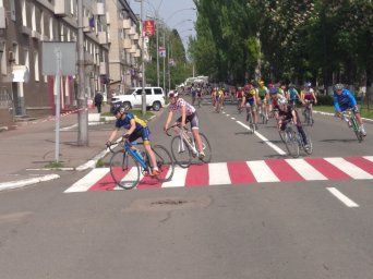 В Енакиево прошла традиционная велогонка