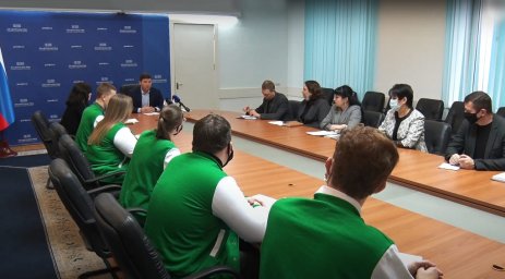 Владимир Антонов встретился со специалистами РЦЗ и активистами СтудЛиги