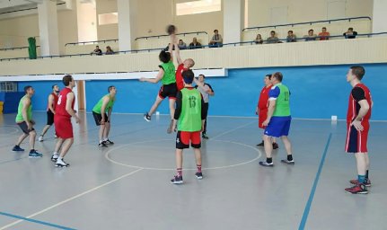 В Республике стартовала спартакиада по баскетболу между командами городов и районов