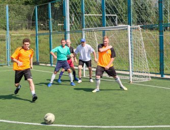В Донецке состоялся турнир по мини-футболу среди спортсменов с нарушением слуха