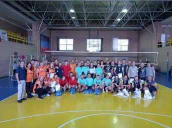 В Донецке состоялся чемпионат  по волейболу среди спортсменов с нарушением слуха