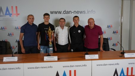 Футболисты сборной ДНР рассказали о победе