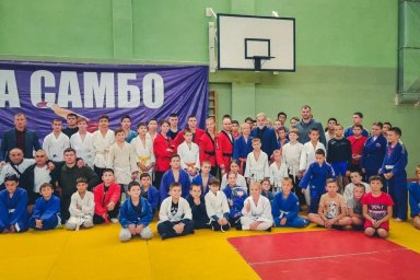 ​Самбисты из Петербурга провели мастер-классы для спортсменов Мариуполя