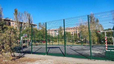 ​Завершается обустройство спортивной площадки в  Кировском