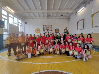 В Харцызскес прошел Кубок города по волейболу и силовому троеборью
