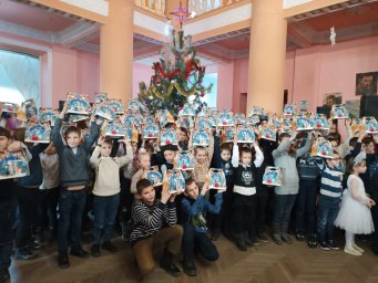 Новогодняя сказка детям Донбасса
