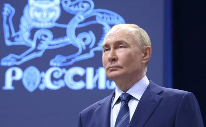 Президент России Владимир Путин образовал Оргкомитет Национального центра «Россия»