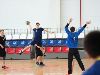 Команда нашей Республики приняла участие в турнире по гандболу памяти спортсмена Алексея Саядяна в Воронежской области