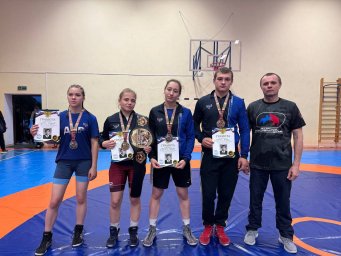 Борцы ДНР примяли участие в Межрегиональном турнире