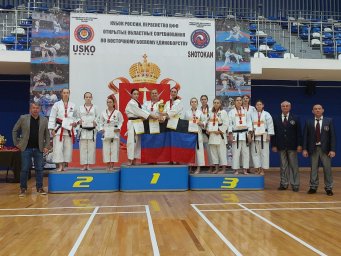 Группа женщины ДНР заняла в сётокан-ката-заняли 1 место