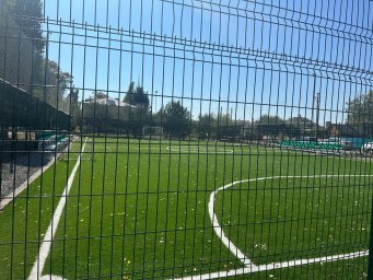 Благодаря Фонду «Наш спорт» в Новоазовске восстановлены два футбольных поля ДЮСШ «Азовец»