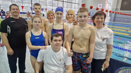 Спортсмены ДЮСШ для детей социально незащищенных категорий приняли участие в соревнованиях в плаванию