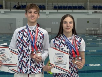 Пловцы ДНР завоевали 4 медали на играх юных соотечественников