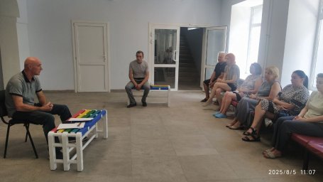 С жителями Докучаевска встретился директор спортшколы «Авангард»