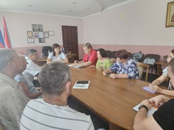 Директор ГБУ «Республиканский центр адаптивной физической культуры и спорта» посетила Ясиноватую