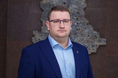 ​Министр спорта и туризма ДНР Юрий Мартынов провел прямую линию