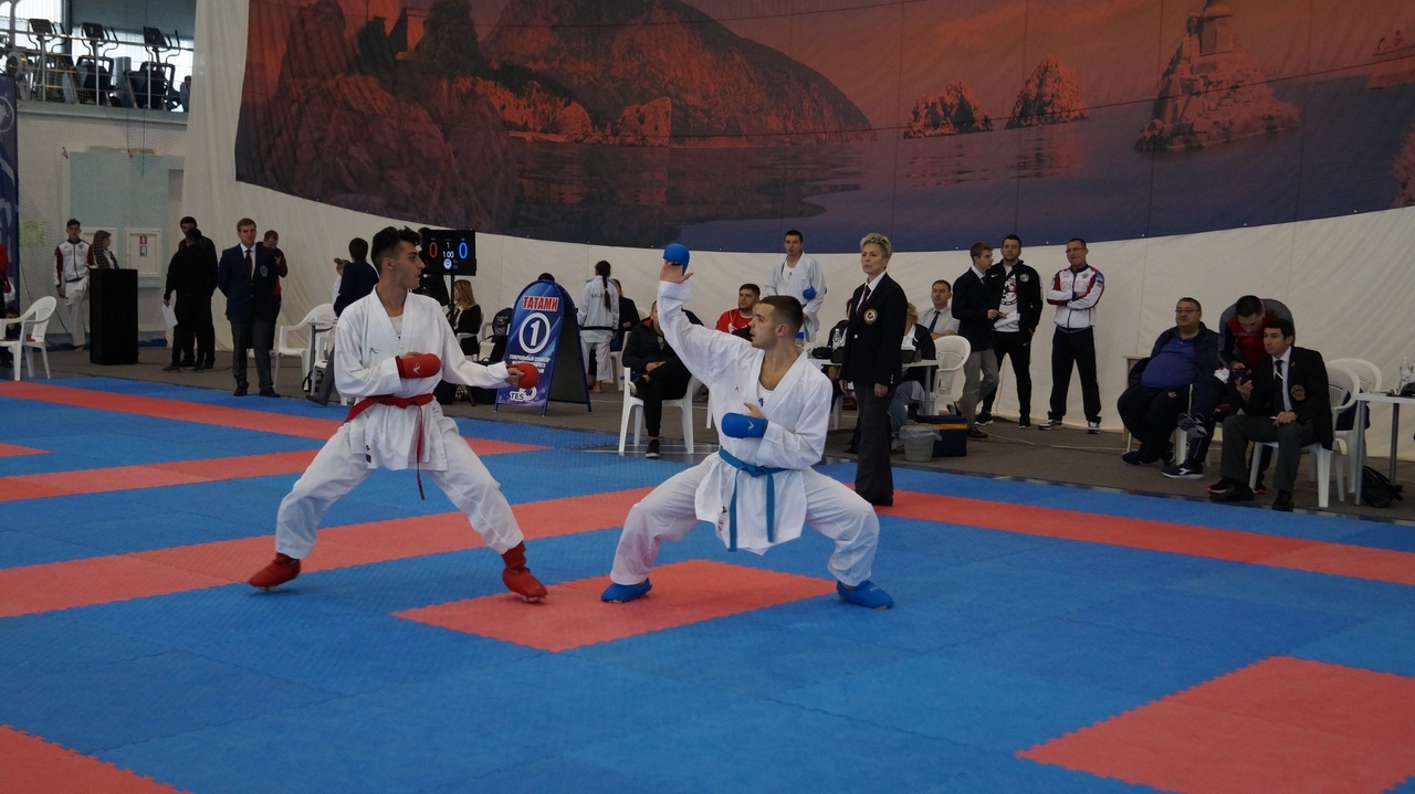 Сборная ДНР по каратэ завоевала 11 медалей на Всероссийских соревнованиях в Республике Крым