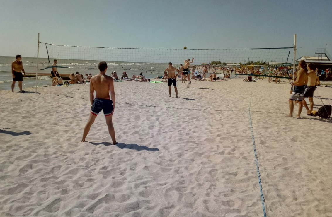 В Седово прошел турнир по пляжному волейболу среди спортсменов из сельских районов Донбасса