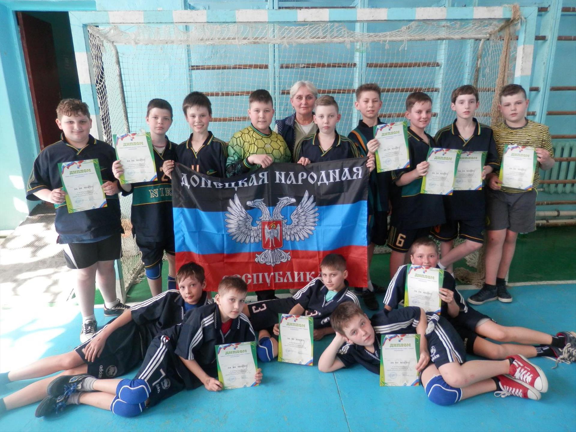 Спортсмены ДНР стали бронзовыми призерами Всероссийского турнира по гандболу