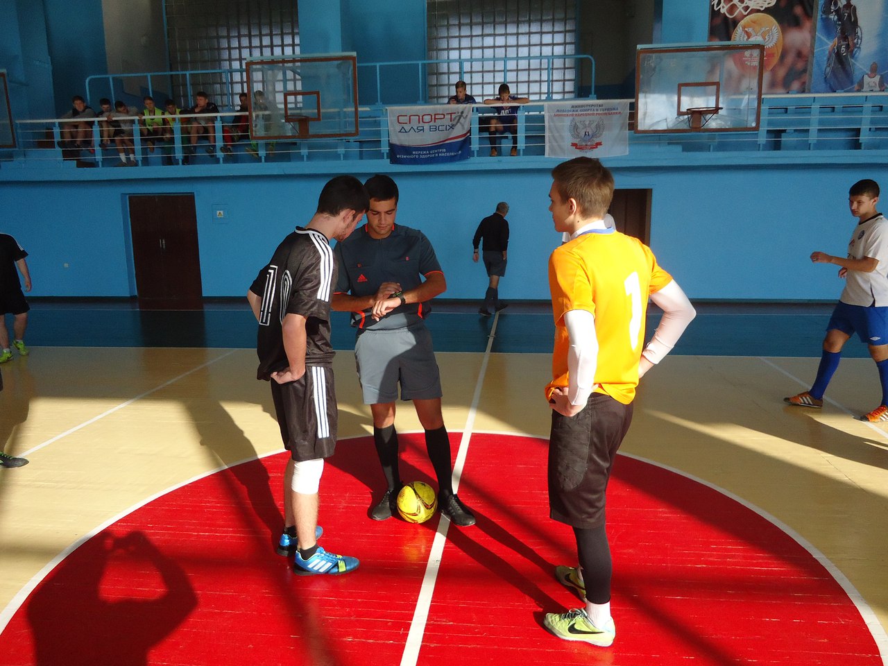 Соревнования по мини-футболу соберут в Донецке студентов колледжей и техникумов