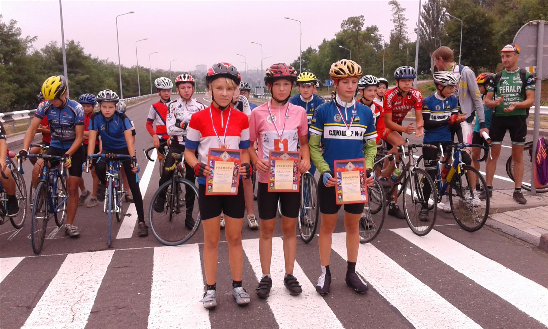 Открытое первенство по велоспорту на шоссе посвящённое Дню работников физической культуры и спорта ДНР
