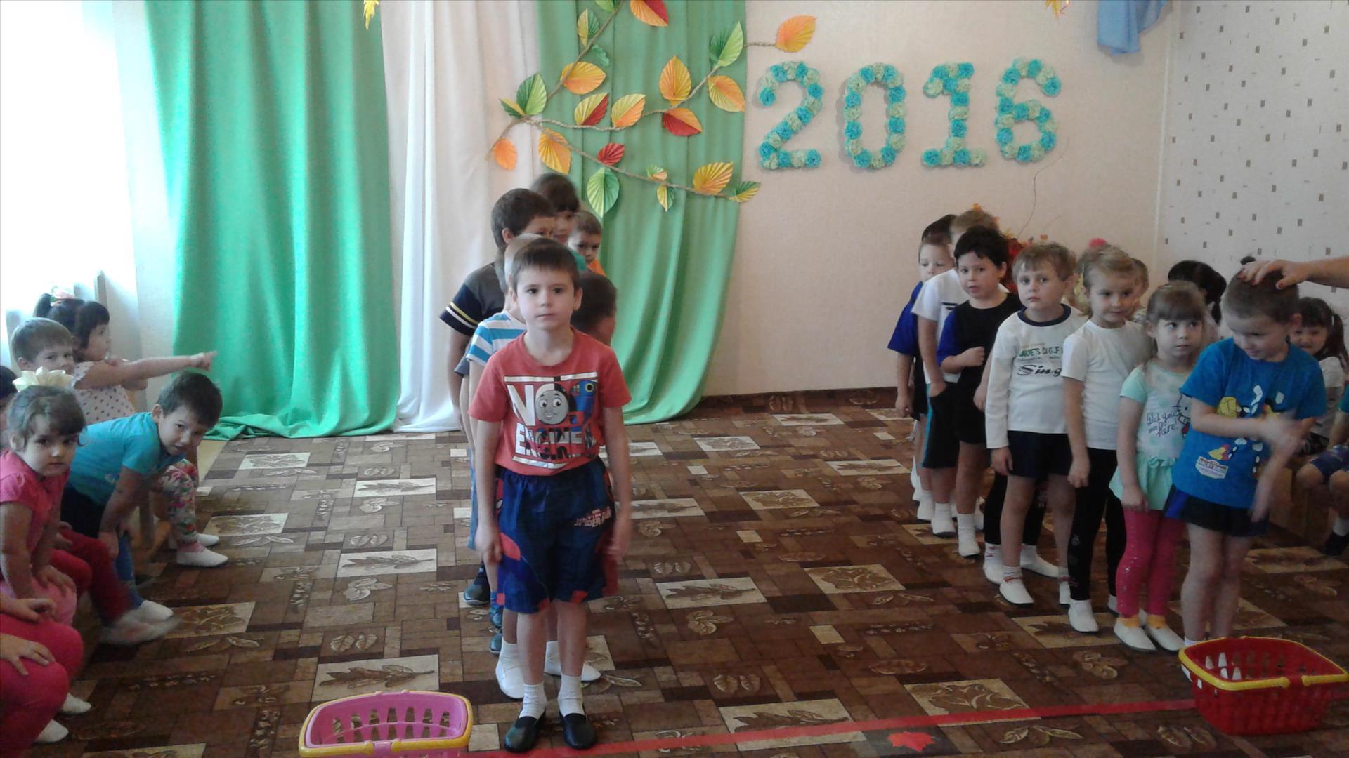 В г. Шахтёрск прошёл детский спортивный праздник "Путешествие в осенний лес"