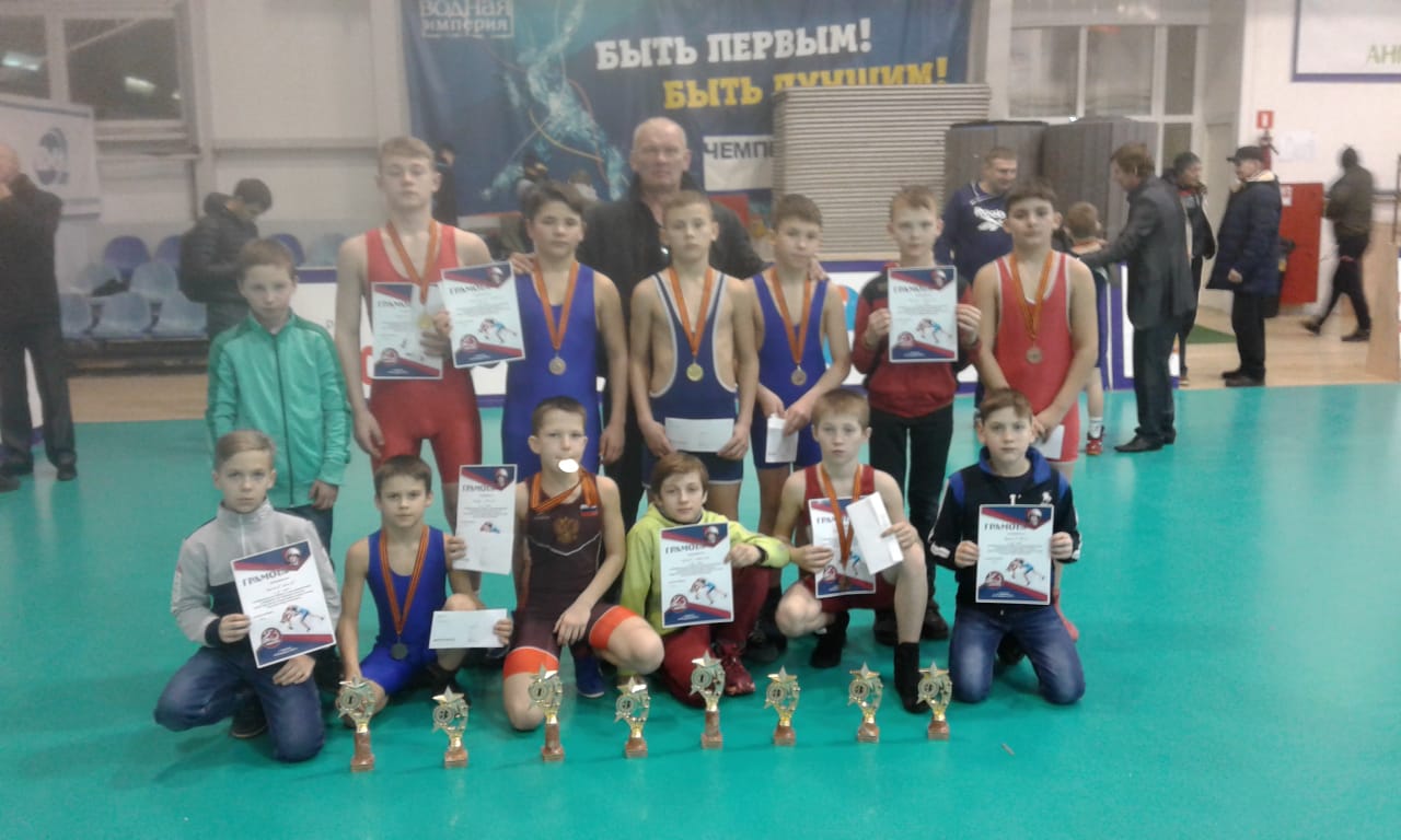 Донецкие спортсмены приняли участие в межрегиональном турнире по греко-римской борьбе в Воронеже
