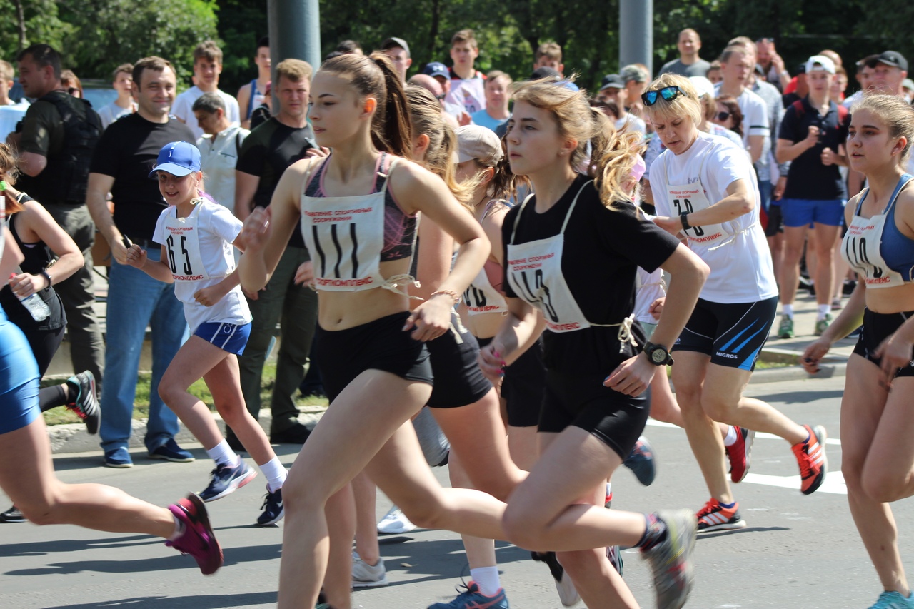 День России в Горловке отпраздновали легкоатлетическим пробегом