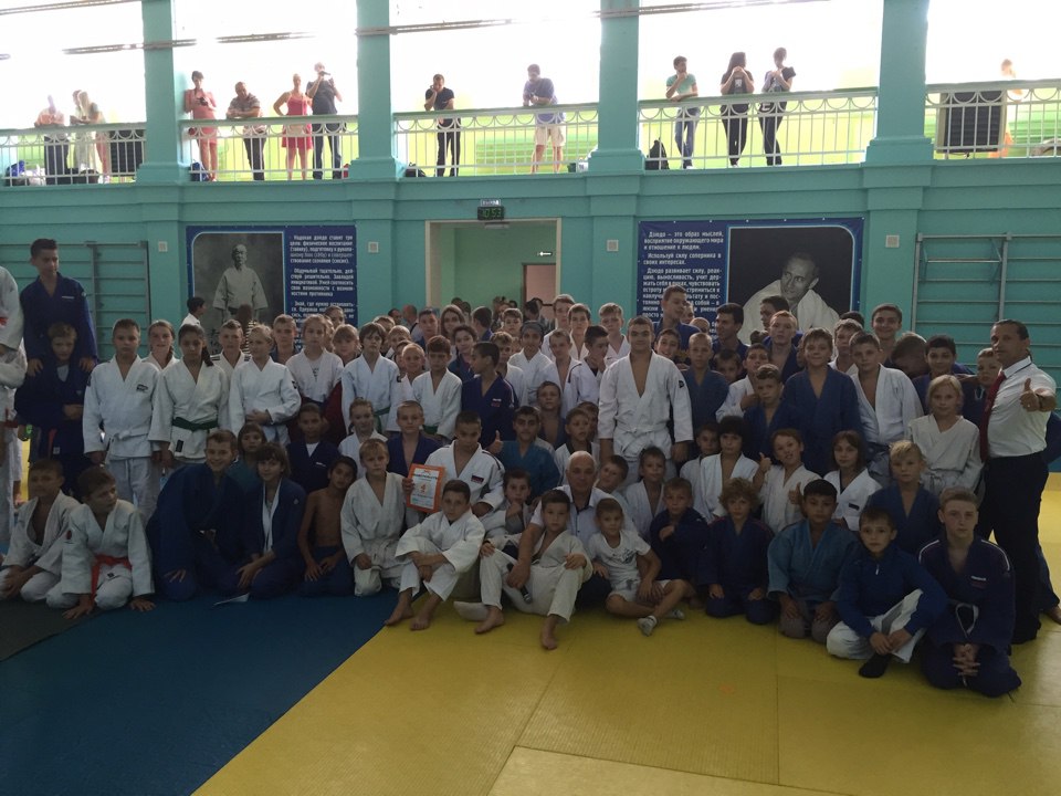 В Таганроге прошел Открытый турнир Ростовской области по дзюдо среди юношей и девушек