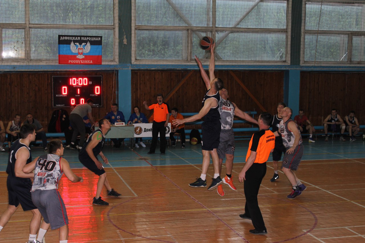 В Донецке стартовал финал «Студенческих спортивных игр Донбасса» по баскетболу среди мужчин