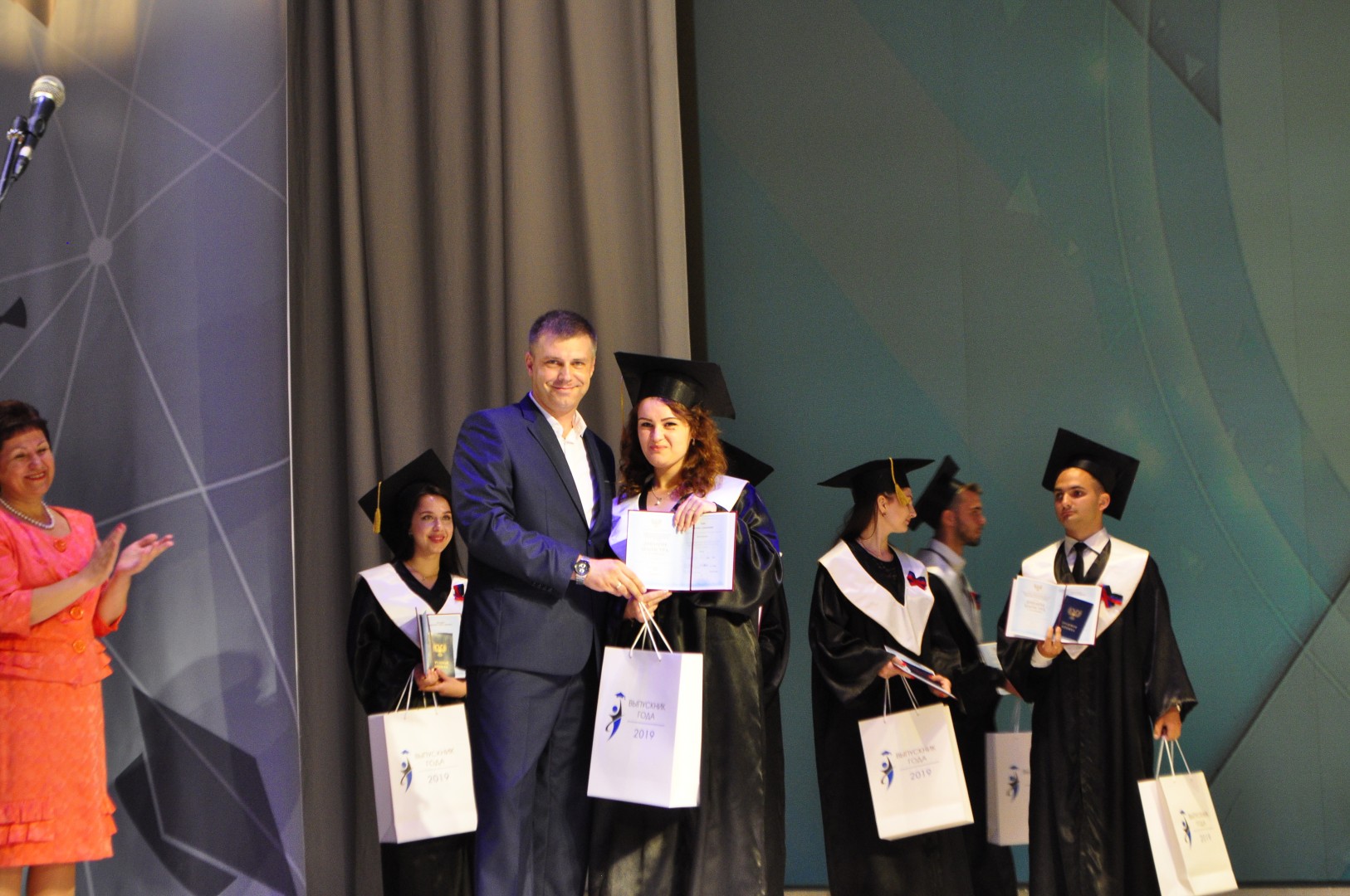 Виктор Орехов стал участником церемонии награждения лучших выпускников  «Выпуск года -2019»