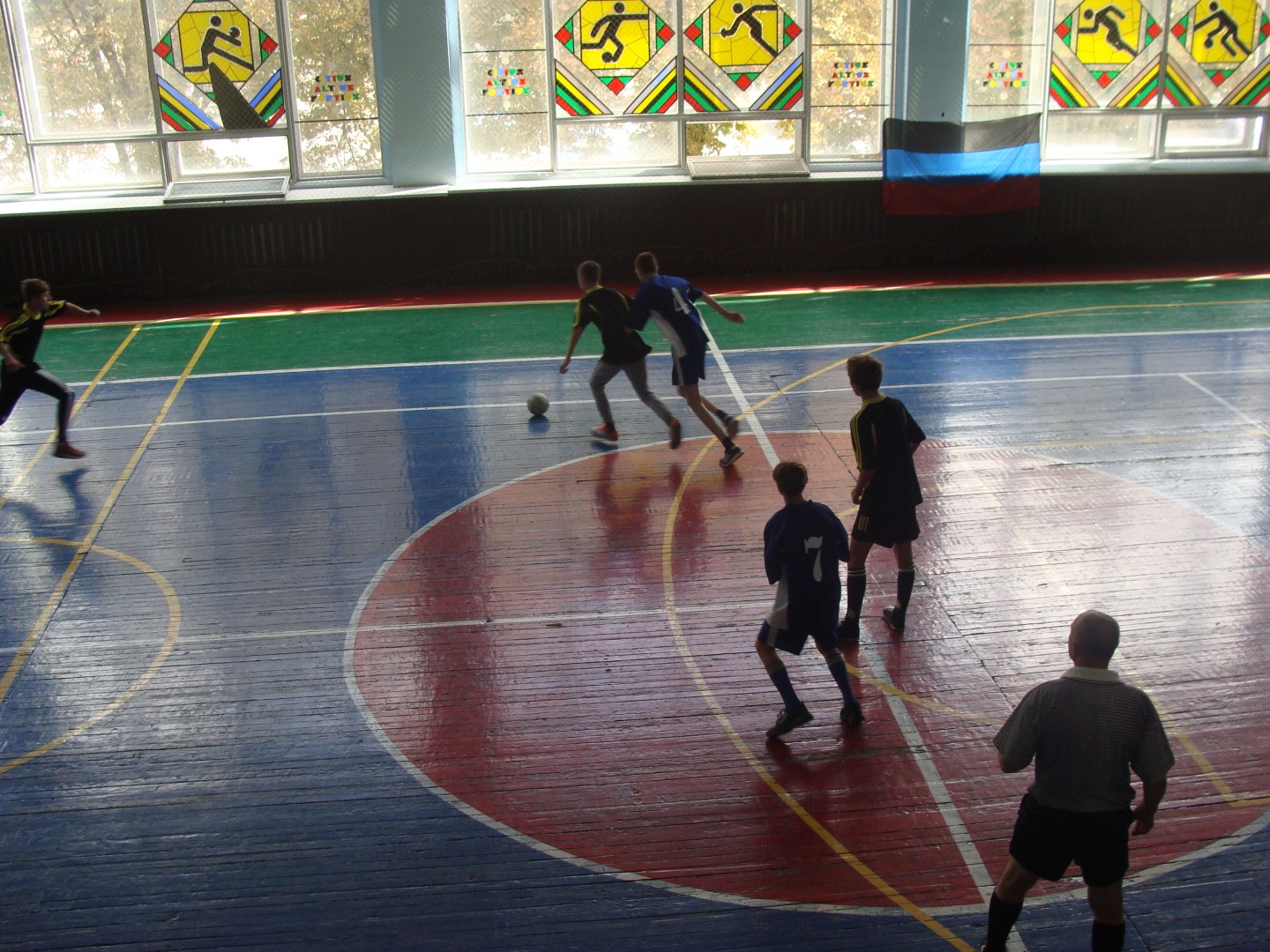 В Донецке прошли зональные игры первенства ДНР по мини-футболу среди школ-интернатов