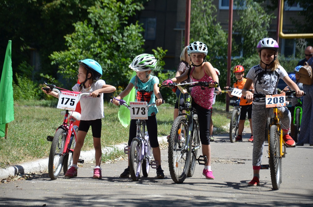 В Донецке прошли соревнования по велоспорту-маунтинбайку