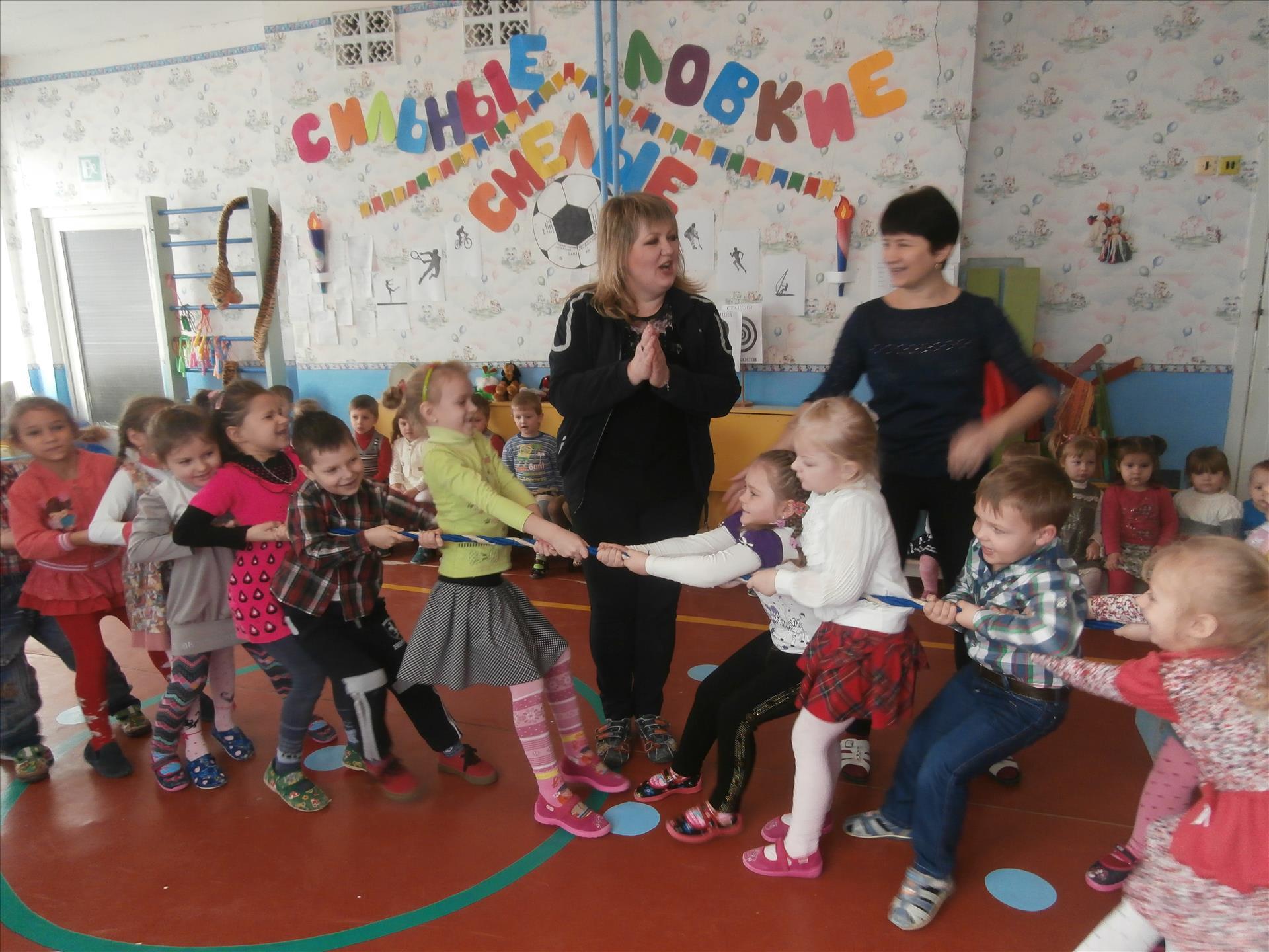 «Дружи со спортом с малых лет» в Новоамвросиевском детском саду
