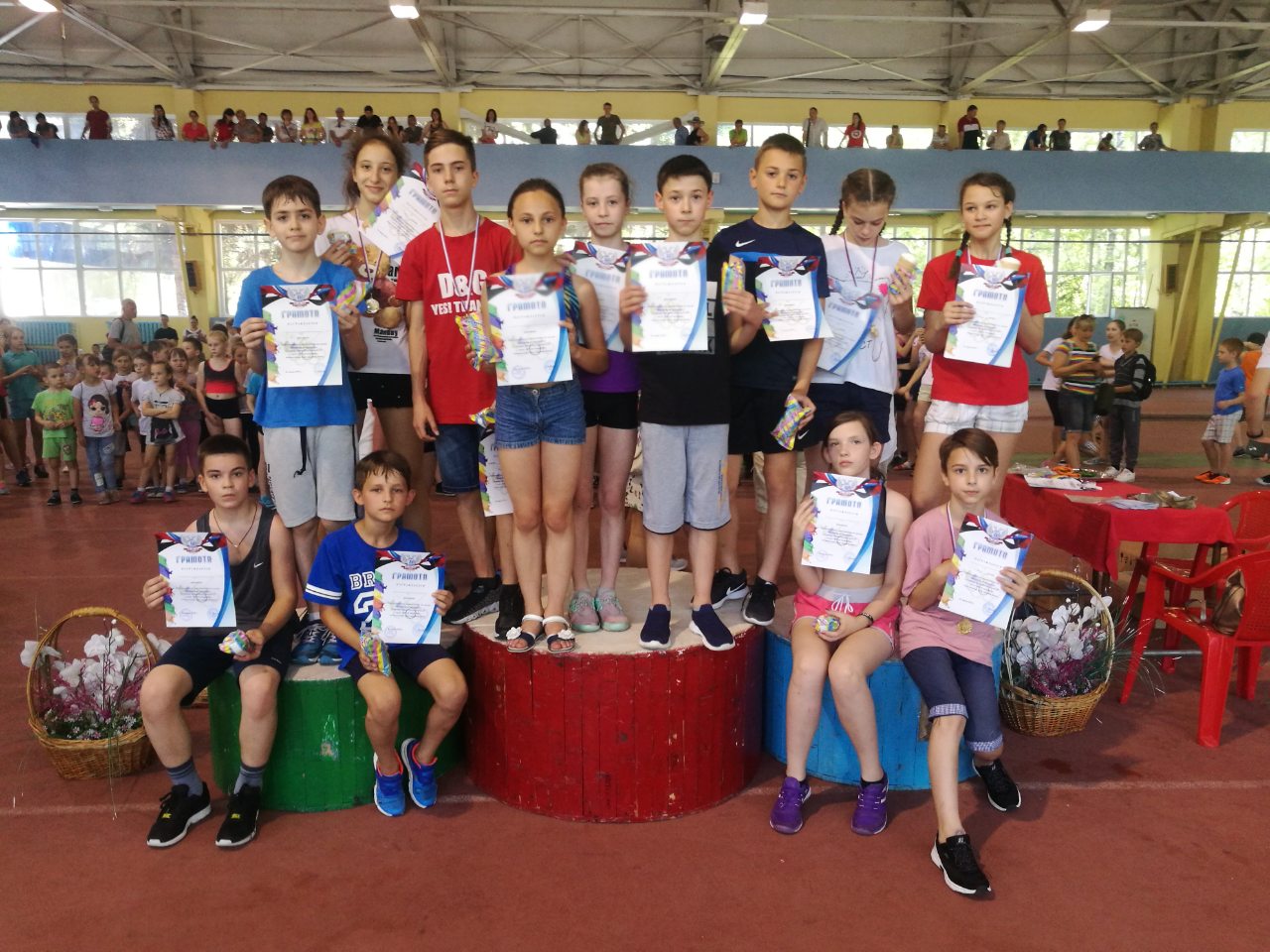 Более 160 юных легкоатлетов Республики показали свое умение на соревнованиях в манеже «Донецк»
