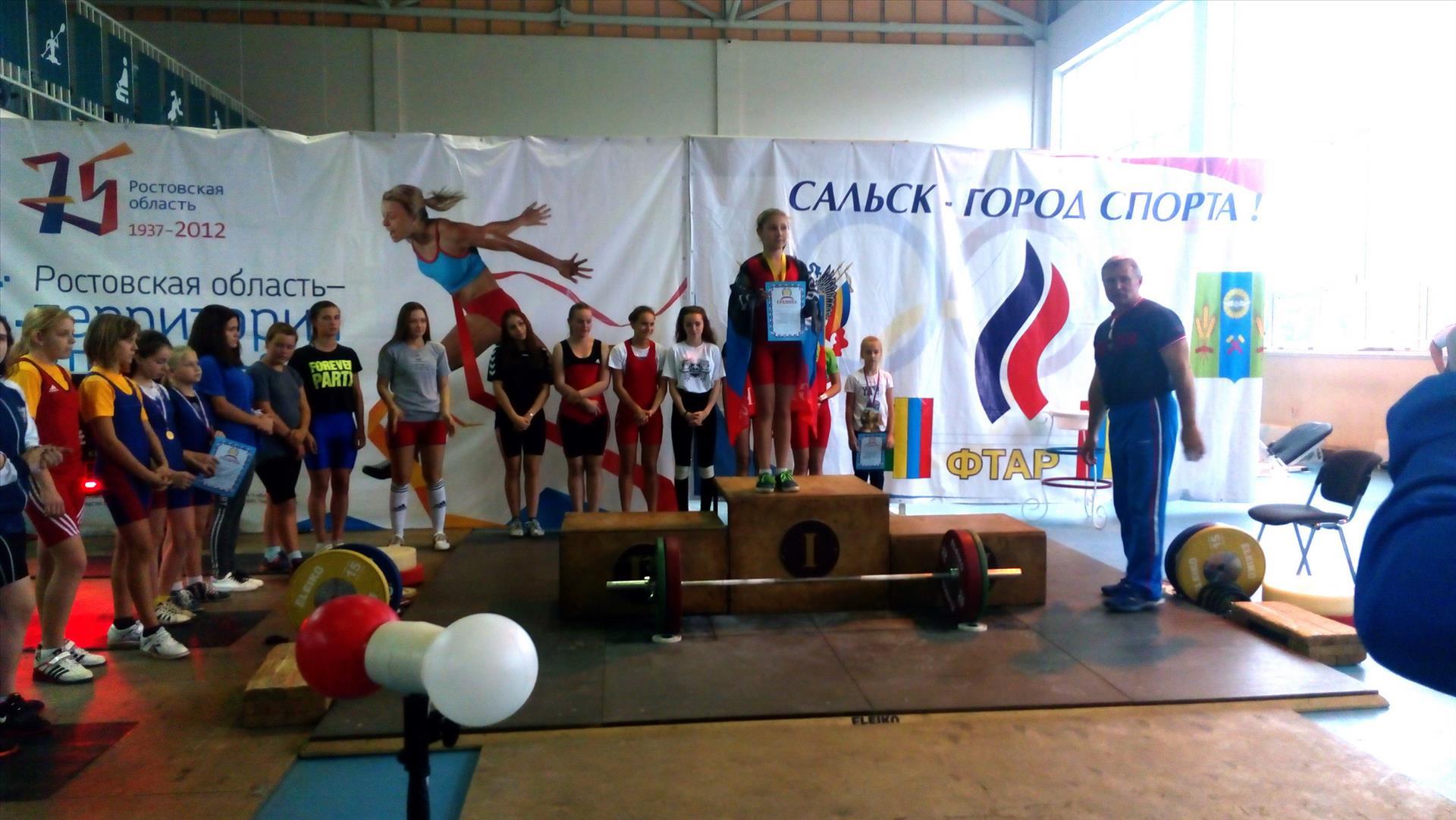 11 медалей привезли тяжелоатлеты Республики из Ростовской области