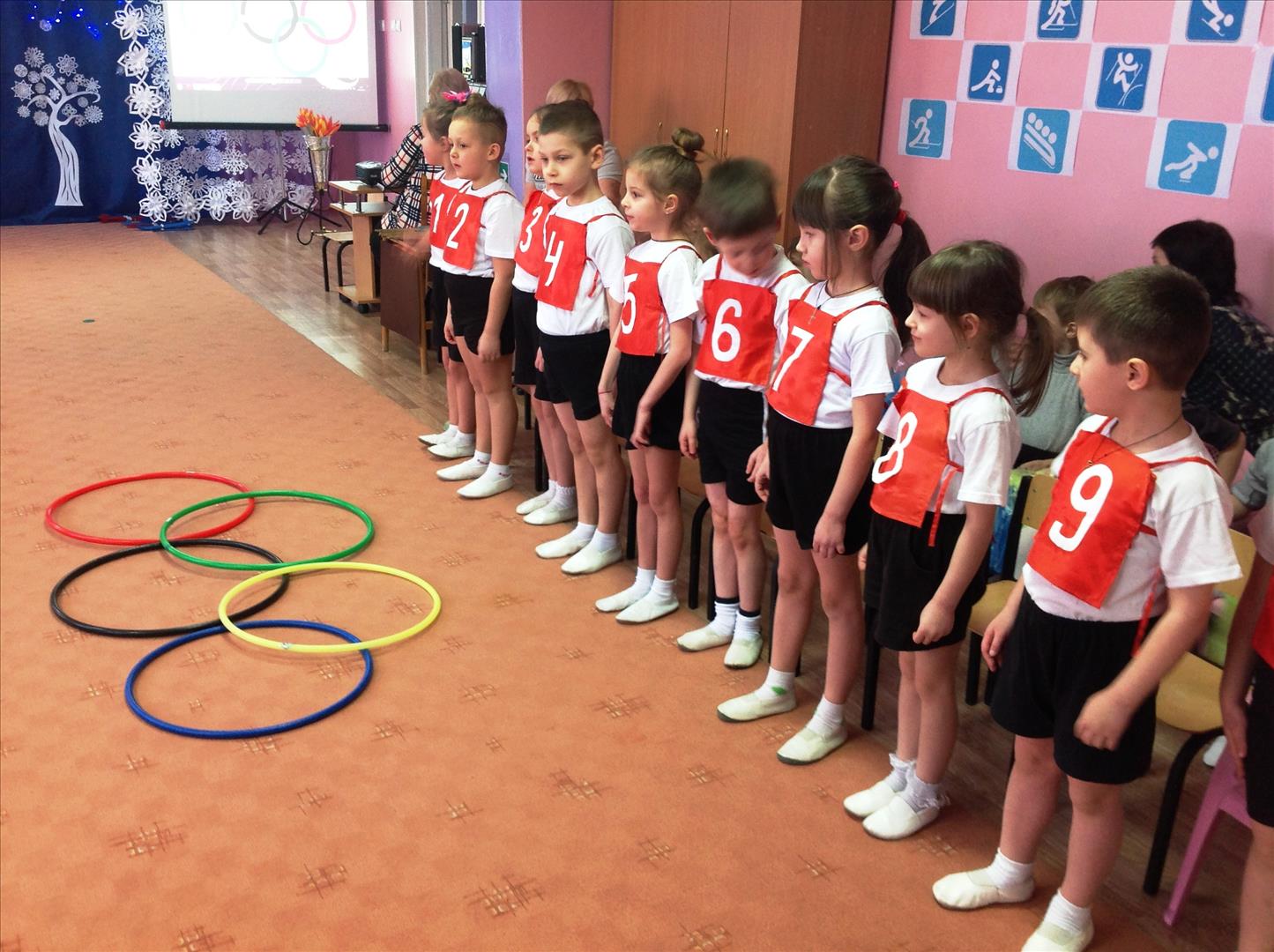 В макеевском детском саду прошел спортивный праздник «Малые Олимпийские игры»