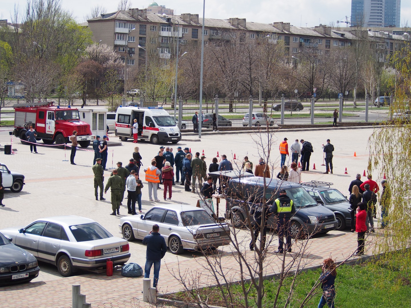 В столице ДНР прошли соревнования по автомобильному многоборью среди министерств и ведомств