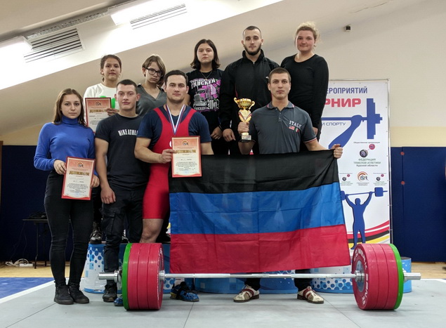 Сборная ДНР по тяжелой атлетике вернулась из Курска с завоеванными медалями