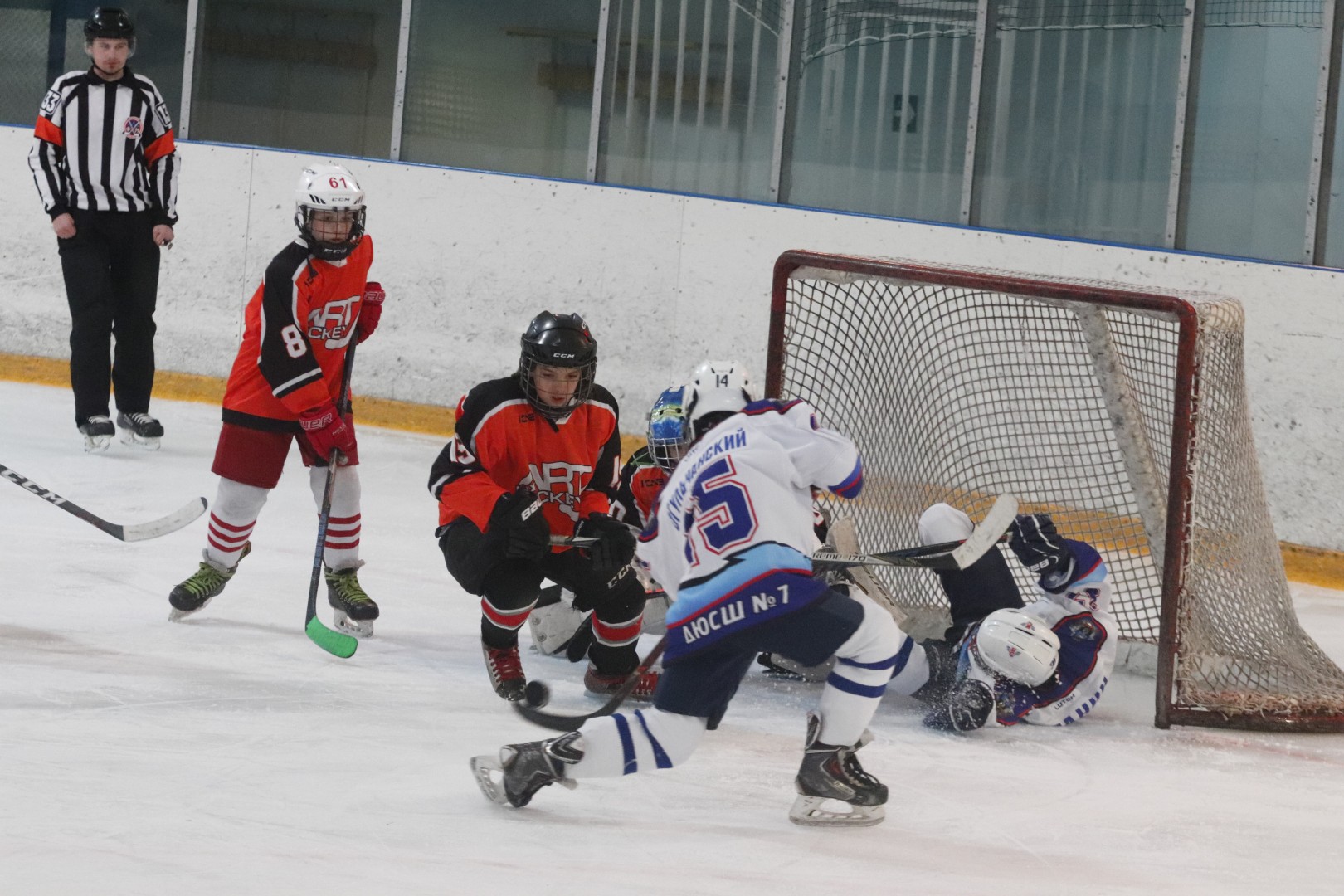 Юные хоккеисты из ДНР выступили на «Кубке Гризли 2019»