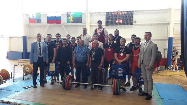 Тяжелоатлеты Республики завоевали 8 медалей в соревнованиях в Белгороде