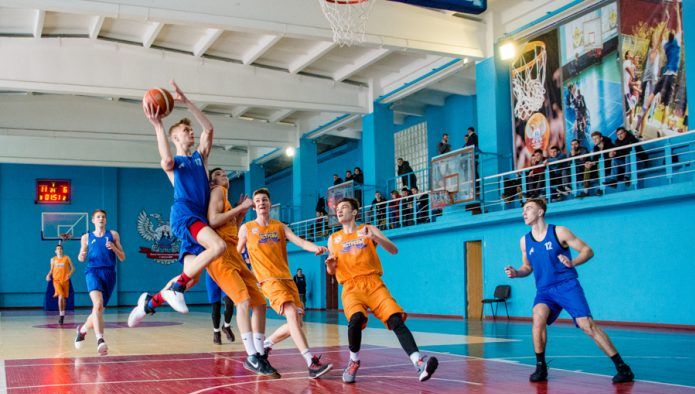 Рождественский турнир по баскетболу среди юношей завершился победой сборной Макеевки