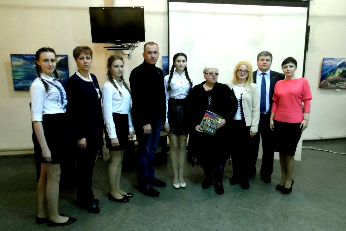 «Жизнь за Республику» в Макеевке презентовали книгу о погибших защитниках ДНР