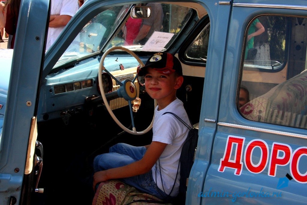 2 жителя Донецкой области отпраздновали День молодежи в Горловке