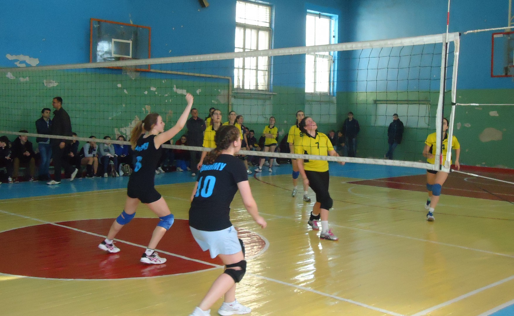 Женская сборная Донецкой академии управления стала победителем универсиады по волейболу